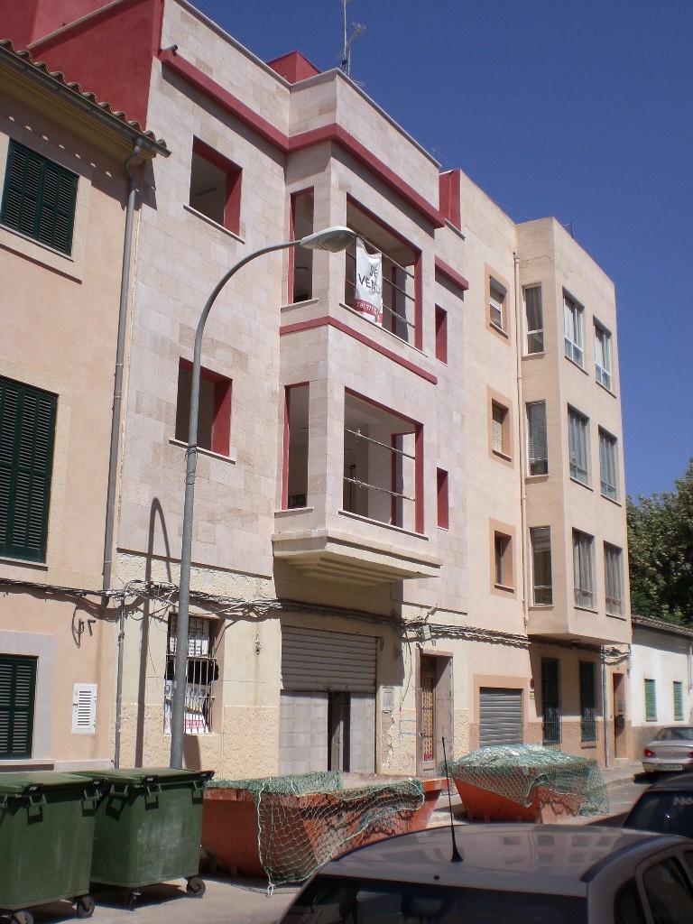 Plurifamiliar (Palma de Mallorca)